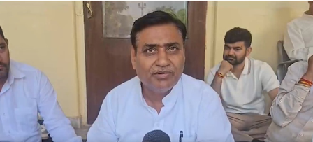 जयपुर पुलिस कमिश्नरेट पर कांग्रेस नेताओं का धरना जारी, रितु बराला मामले में एफआईआर की मांग