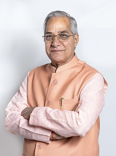 लहर सिंह सिरोया ने पवन खेड़ा को लेकर कांग्रेस पर निशाना साधा, पूछा- गांधी परिवार के घर में क्यों नहीं ली शरण?