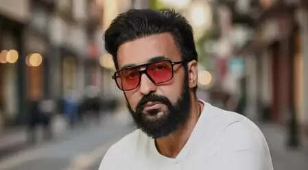 बिटकॉइन घोटाला मामले में कोर्ट ने राज कुंद्रा को जारी किया समन