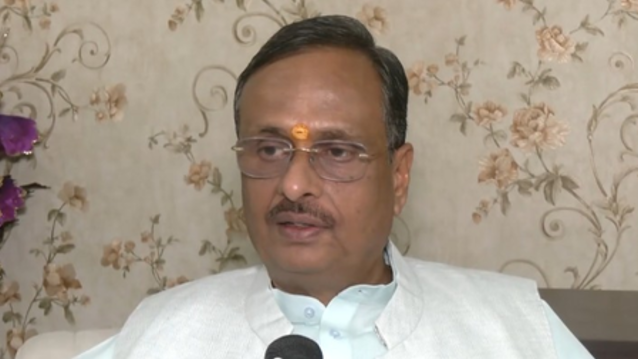 भारत-पाक बातचीत की अपील पर भाजपा बोली-सीमा पर आतंकवाद रुके, तभी आगे बढ़ेगी बात