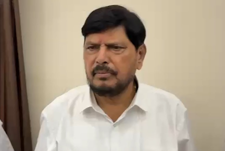 इथेनॉल से गाड़ियां खराब होने की शिकायतों की जांच हो: रामदास अठावले