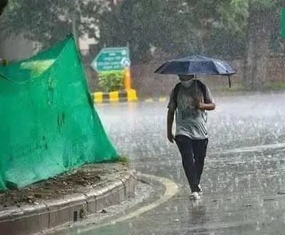 बंगाल की खाड़ी के मौसमी सिस्टम से झारखंड में मूसलाधार बारिश, हवाई उड़ानें बाधित, कई जिलों में अलर्ट
