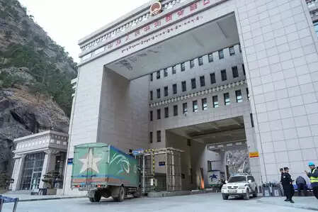 14वीं पंचवर्षीय योजना अवधि के दौरान शीत्सांग में सीमा व्यापार और रसद में तेजी