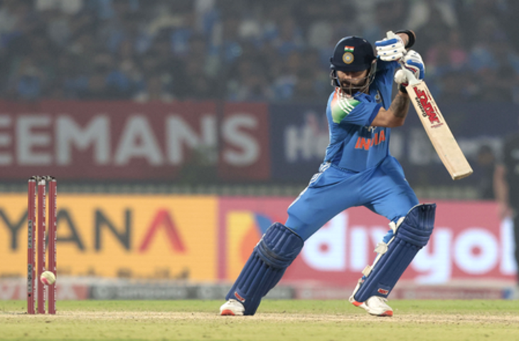 रोहित शर्मा को पछाड़कर वनडे रैंकिंग में शीर्ष बल्लेबाज बने विराट कोहली