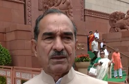 छात्र आंदोलन पर भाजपा का कांग्रेस पर हमला, कहा- विरोध को दिया गया राजनीतिक रंग