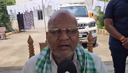 तेज आंधी और बारिश से बिहार में भारी तबाही, मंत्री रत्नेश सदा ने बिल्डरों को दी सख्त हिदायत