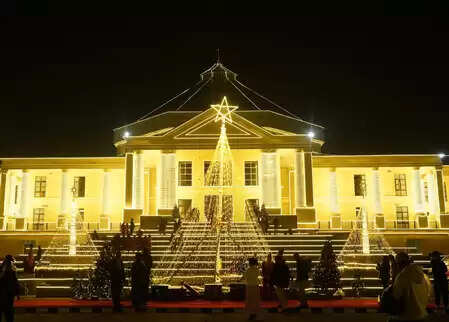 क्रिसमस की रौनक से जगमगाया पूर्वोत्तर; मिजोरम, नागालैंड और मेघालय में हर्षोल्लास