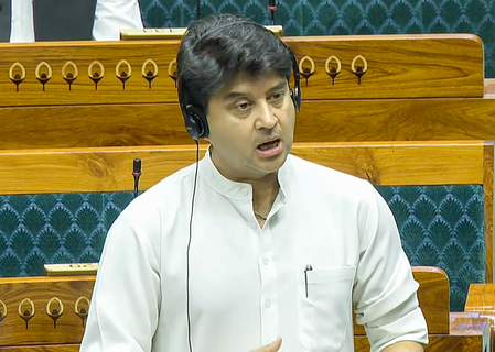 अकासा एयर ग्वालियर-दिल्ली-बेंगलुरु के बीच उड़ान शुरू करेगी, एयर कनेक्टिविटी को मिलेगा बढ़ावा: ज्योतिरादित्य सिंधिया