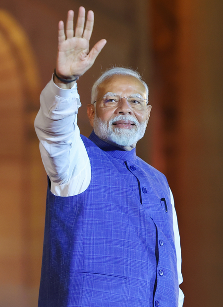 पीएम मोदी देश के सबसे लंबे समय तक सेवा करने वाले निर्वाचित प्रधानमंत्री बने, जवाहरलाल नेहरू का रिकॉर्ड टूटा