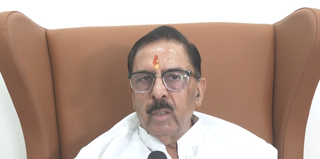 'भारत में लोकतंत्र की जड़ें बहुत गहरी हैं', भाजपा नेता अरुण चतुर्वेदी ने विपक्ष पर साधा निशाना