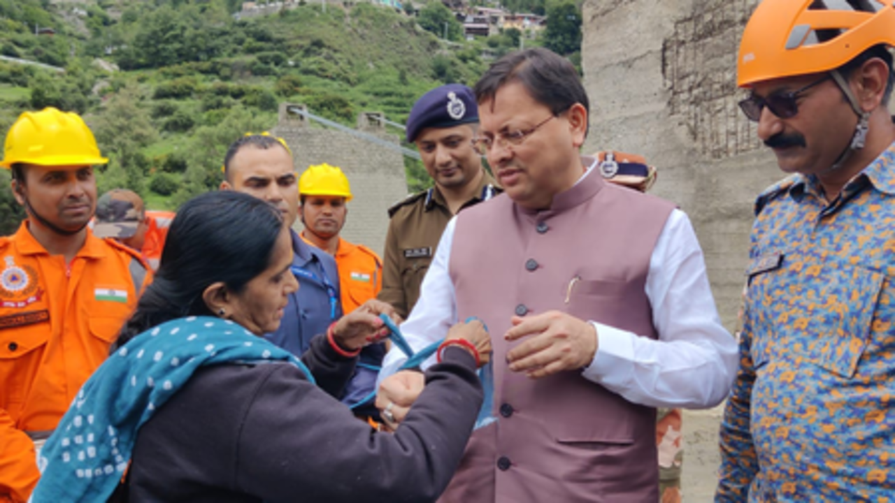 धराली आपदा से बना रिश्ता: अहमदाबाद की बहन ने सीएम धामी को भेजी राखी
