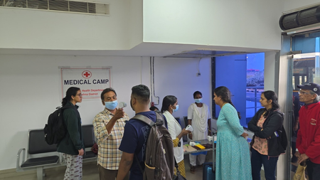 इबोला वायरस के प्रसार को रोकने के लिए विजयवाड़ा एयरपोर्ट पर दूसरे देशों से आए यात्रियों की स्वास्थ्य जांच शुरू