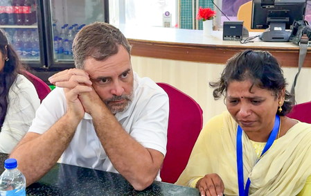 तमिलनाडु में नीट अभ्यर्थियों के परिजनों से मिले राहुल, बोले- छात्रों को सरकार से सच, न्याय और माफी चाहिए