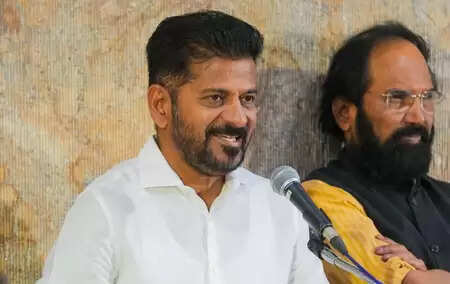 तेलंगाना सीएम रेवंत रेड्डी ने केसीआर को नदी जल बंटवारे पर बहस की दी चुनौती