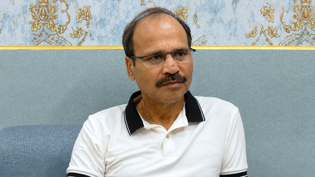 धर्मेंद्र प्रधान इस्तीफा दें, फिर होगी सांसद में चर्चा: अधीर रंजन का केंद्र सरकार पर हमला