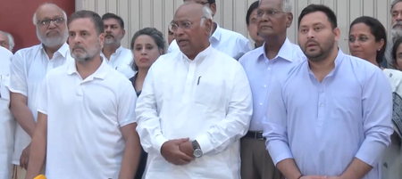 ज्ञानेश कुमार के इस्तीफे की मांग पर विपक्ष एकजुट, बैठक के बाद चुनाव आयोग पर तीखा हमला