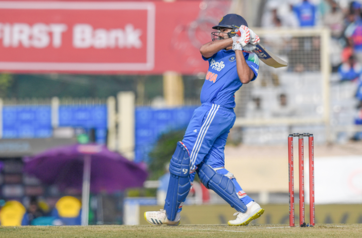 भारत-साउथ अफ्रीका वनडे सीरीज: सिर्फ 3 मुकाबलों में 63 छक्के, 5 बल्लेबाजों ने लगाए 6 शतक