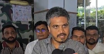 जरांगे पाटिल से बातचीत जरूरी, सरकार समय रहते निकाले समाधान : रोहित पवार