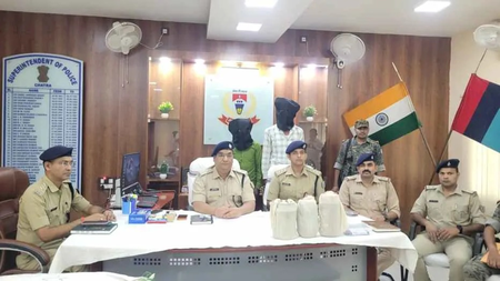 झारखंड के चतरा में 1 करोड़ रुपए मूल्य का नशीला पदार्थ जब्त, तीन गिरफ्तार