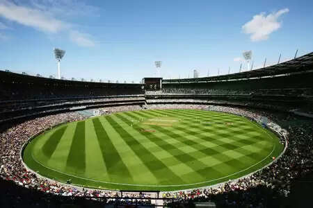 ब्रिस्बेन टेस्ट: दूसरी पारी में इंग्लैंड की बल्लेबाजी फ्लॉप, ऑस्ट्रेलिया की पकड़ में मुकाबला