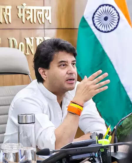 शिवपुरी में स्थापित होगा ढाई हजार करोड़ का रक्षा संयंत्र: केंद्रीय मंत्री सिंधिया