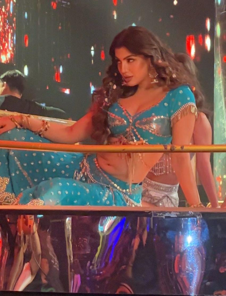 गुजराती फिल्म के लिए अकांक्षा पुरी ने सीखी गुजराती, बोलीं- 'सिर्फ डायलॉग बोलना नहीं, उसकी संस्कृति समझना भी जरूरी'