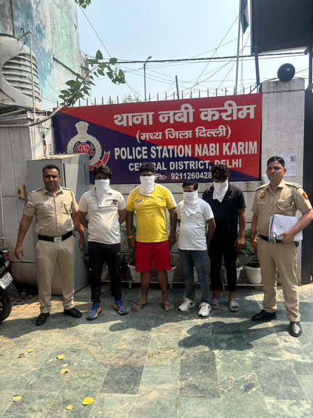 दिल्ली के पहाड़गंज में स्पा में चल रहे सेक्स रैकेट का भंडाफोड़, आठ महिलाएं रेस्क्यू