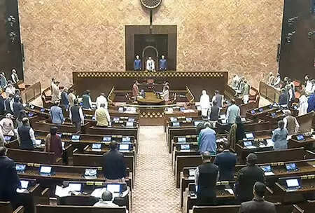 राज्यसभा से ‘सबका बीमा सबकी रक्षा’ विधेयक पारित, लोकसभा में पहले ही लग चुकी है मुहर