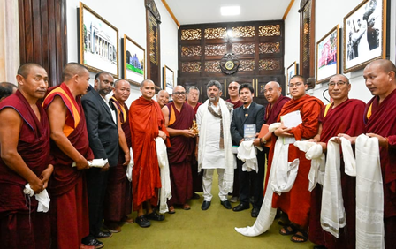 कर्नाटक: बीडीसी को अल्पसंख्यक कल्याण विभाग के तहत लाने की मांग, सीएम से मिला बौद्ध प्रतिनिधिमंडल