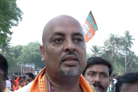 पश्चिम बंगाल में डबल इंजन सरकार तय, विकास की दोगुनी गति होगी : खगेन मुर्मू