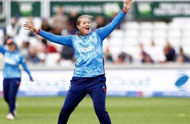 इंग्लैंड की दिग्गज क्रिकेटर ने अचानक कह दिया क्रिकेट को अलविदा, वर्ल्ड कप से ठीक पहले सन्यास लेकर सबको चौंकाया