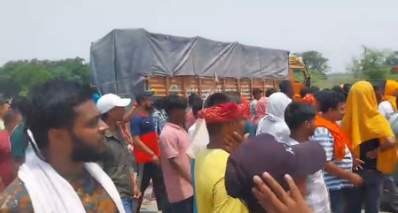बिहार: पुलिस मुठभेड़ में युवक की मौत के बाद भोजपुर में बवाल, लोगों ने किया सड़क जाम