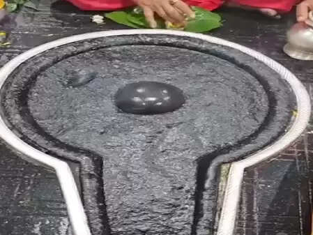 बसंत पंचमी से बैद्यनाथ मंदिर में अनूठी परंपरा का आयोजन, महादेव को बारात लाने का न्योता