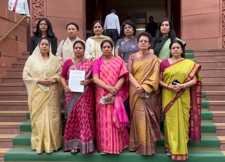 'गुरु-शिष्य की परंपरा को कलंकित करने वाली घटना', बिमोल अकोइजम के खिलाफ भाजपा की महिला सांसदों का हमला