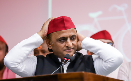 बंगाल में सीएम ममता बनर्जी को जीतने से भाजपा नहीं रोक पाएगी: अखिलेश यादव