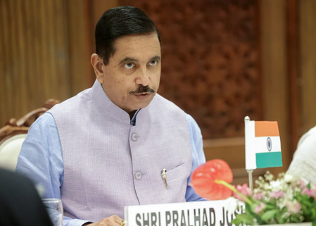 केंद्रीय शिक्षा मंत्री ने एनटीए के कामकाज की समीक्षा की, सुरक्षा और बुनियादी ढांचे ठीक करने का निर्देश