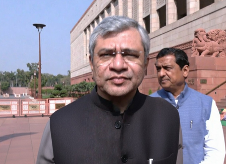 भाजपा सांसदों ने राहुल गांधी पर कसा तंज, कहा- 'उनको ज्ञान नहीं है, सदन में कुछ भी बोलते हैं'