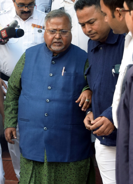 पश्चिम बंगाल के पूर्व मंत्री पार्थ चटर्जी के खिलाफ शिकायत दर्ज, जबरन वसूली का आरोप