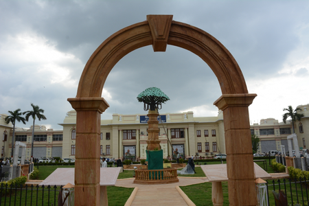 बिहार में नई सरकार को लेकर सरगर्मियां बढ़ी, मंगलवार शाम नए मुख्यमंत्री का नाम आएगा सामने