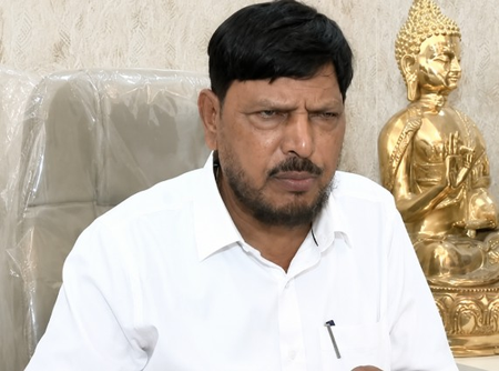 राहुल गांधी की भविष्यवाणी पर रामदास आठवले का तंज, '2029 में भी नरेंद्र मोदी ही बनेंगे प्रधानमंत्री'