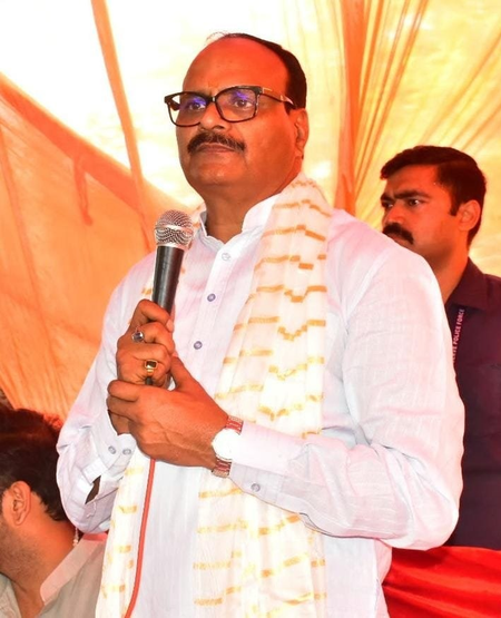 अखिलेश दिन में ही देख रहे हैं सपने, जनता सपा की करतूतें नहीं भूली : ब्रजेश पाठक