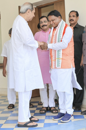 सीएम माझी ने नवीन पटनायक को लिखा पत्र, अंतरराज्यीय सीमा विवाद को लेकर सुझाव देने का आग्रह