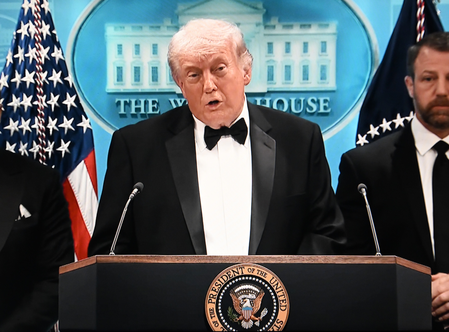 फायरिंग वाले वीडियो में जोरदार आवाज के बाद सुरक्षित स्थान पर ले जाए गए राष्ट्रपति ट्रंप