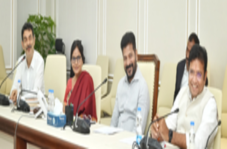 तेलंगाना सीएम ने फॉक्सकॉन को प्रस्तावित परियोजनाओं के लिए हरसंभव समर्थन का आश्वासन दिया (लीड-1)