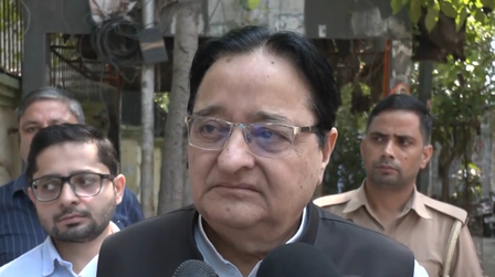 समाजवादी पार्टी के नेता एसटी हसन बोले-'एनआरसी इस देश के लिए बहुत खतरनाक'