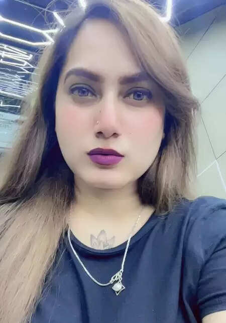 इन्फ्लुएंसर 'कमल भाभी' की हत्या का मुख्य आरोपी अमृतपाल सिंह का प्रत्यर्पण, दिल्ली आते ही गिरफ्तार