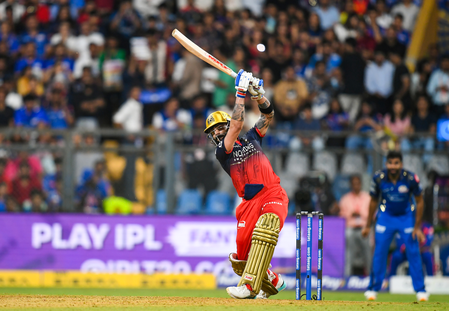 आईपीएल 2026: विराट कोहली का कमाल, एमआई के खिलाफ यह मुकाम हासिल करने वाले बने पहले बल्लेबाज