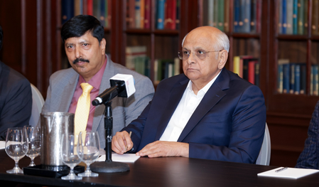 सीएम भूपेंद्र पटेल की टाई टोरंटो के उद्यमियों और सीएचसीसी के साथ हुईं राउंड टेबल बैठकें