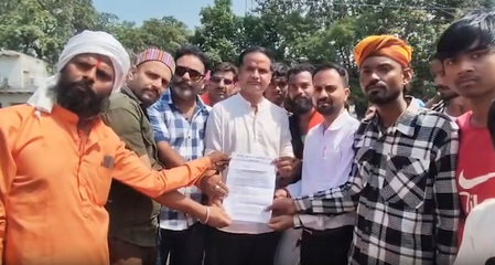 दमोह में गो-हत्या के विरोध में हिंदू संगठनों का ज्ञापन, अवैध मीट दुकानों पर कार्रवाई की मांग