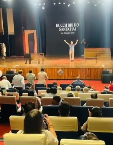 "हार न मानो तो कुछ भी हो सकता है"...500वें शो पर अनुपम खेर ने दिया संदेश